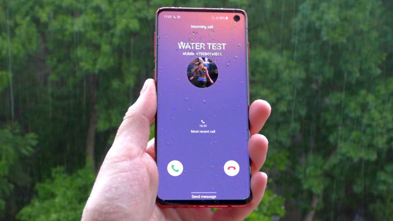 Samsung Galaxy S10 Incoming Call In The Rain💧💧