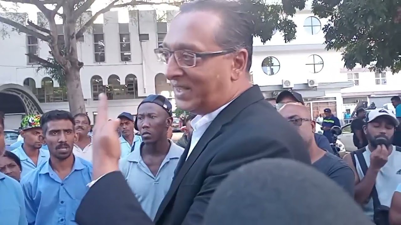 Roshi Badhain rencontre les employés licenciés à la Municipalité de Quatre Bornes