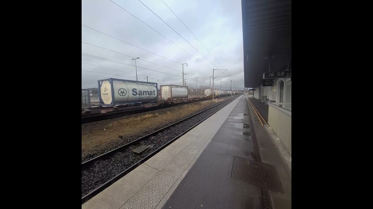 La E 186 de chez DB Cargo France ex ECR au départ de Forbach pour Irun en Espagne 