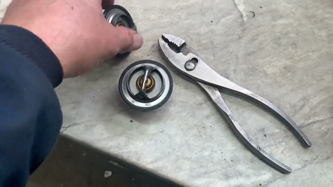2009 Saturn Vue 2.4 Thermostat