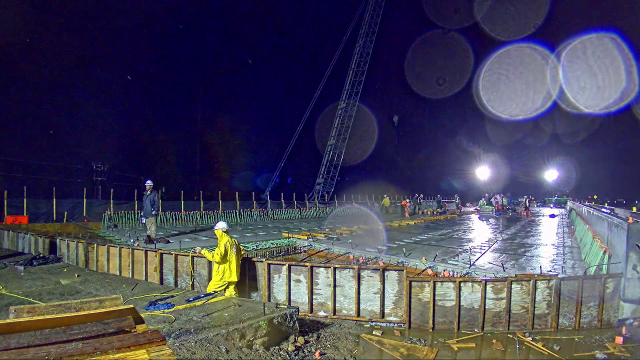 Coreslab Structures (CONN) Inc. I 395 Deck Replacement  - CT DOT