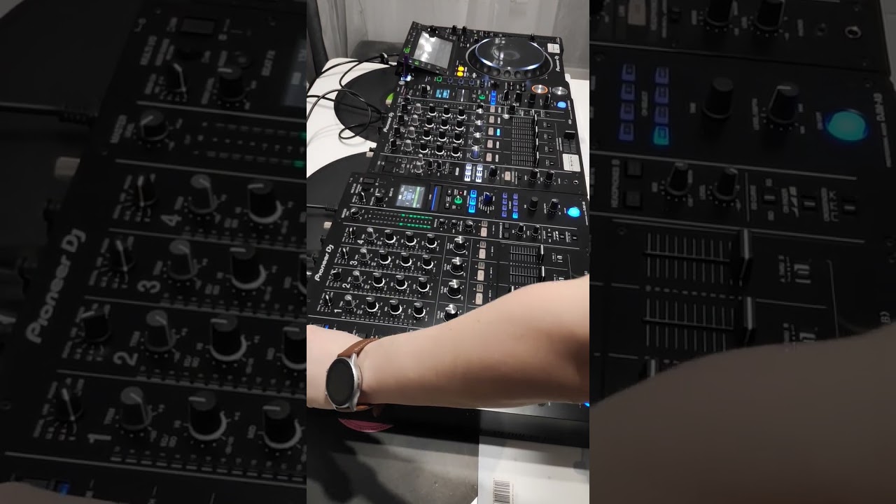 New Pioneer DJM-A9 vs DJM-900NXS2 DJM A9 nexus nxs 2 DJ DSLevents cz.2