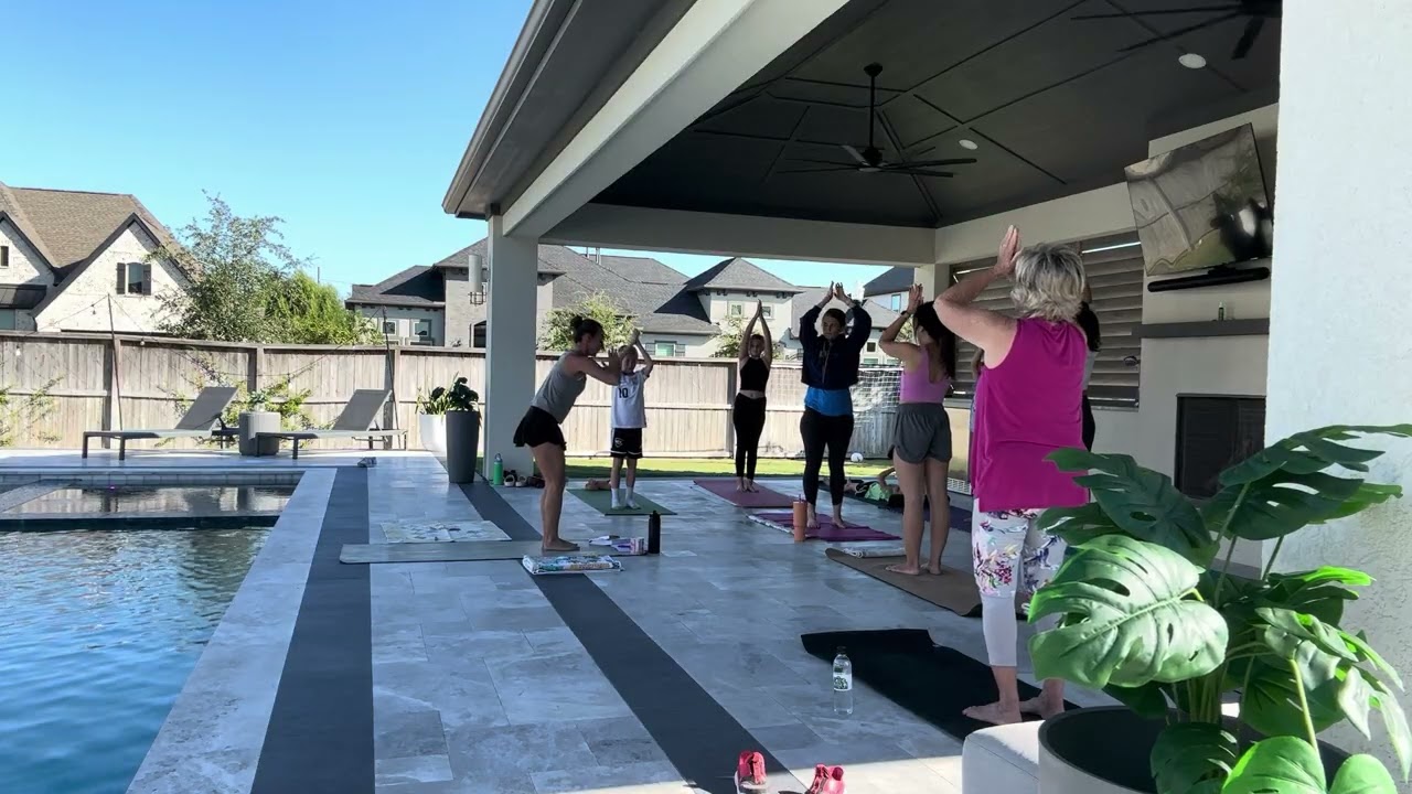 30 min Dynamic Yoga 