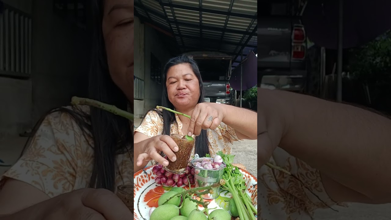 แซ่บๆตอนแลงนำกันหมากม่วงกับแจ่วน้ำเหนี่ยวๆข้นๆ #มะม่วง