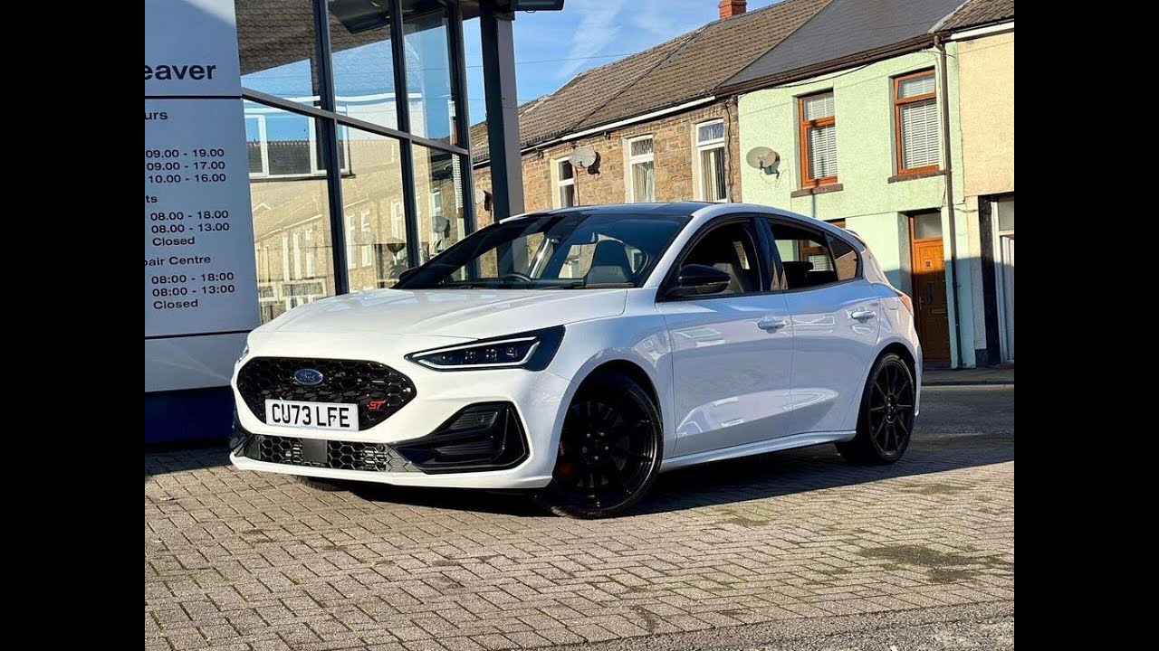 Видеообзор нашего Ford Focus ST с пакетом Track Pack в цвете Frozen White #fordst #trackpack