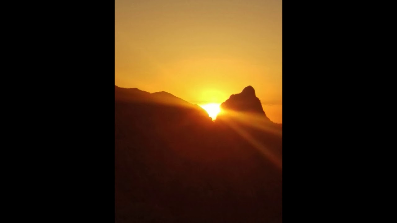 Relaxing Music for Piano and Strings - The Light Still Shines