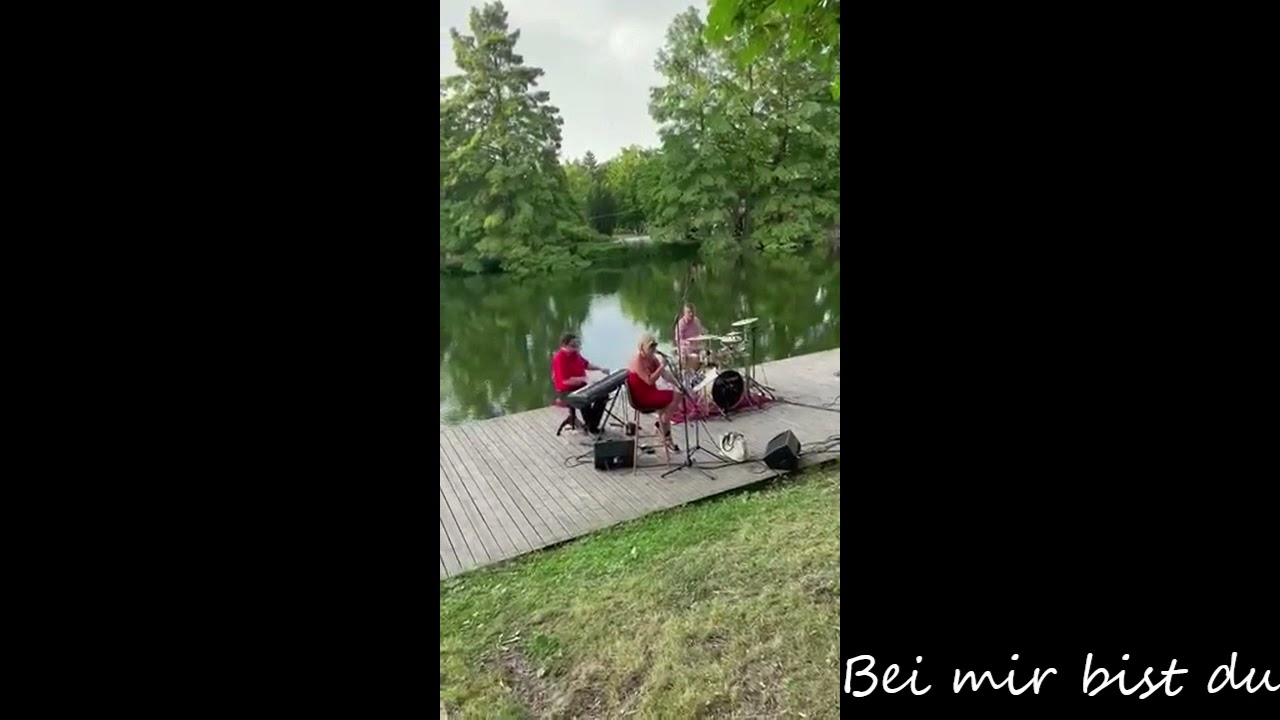 Sebő Lili &eacute;s a MOM - Szigetk&ouml;z Piknik