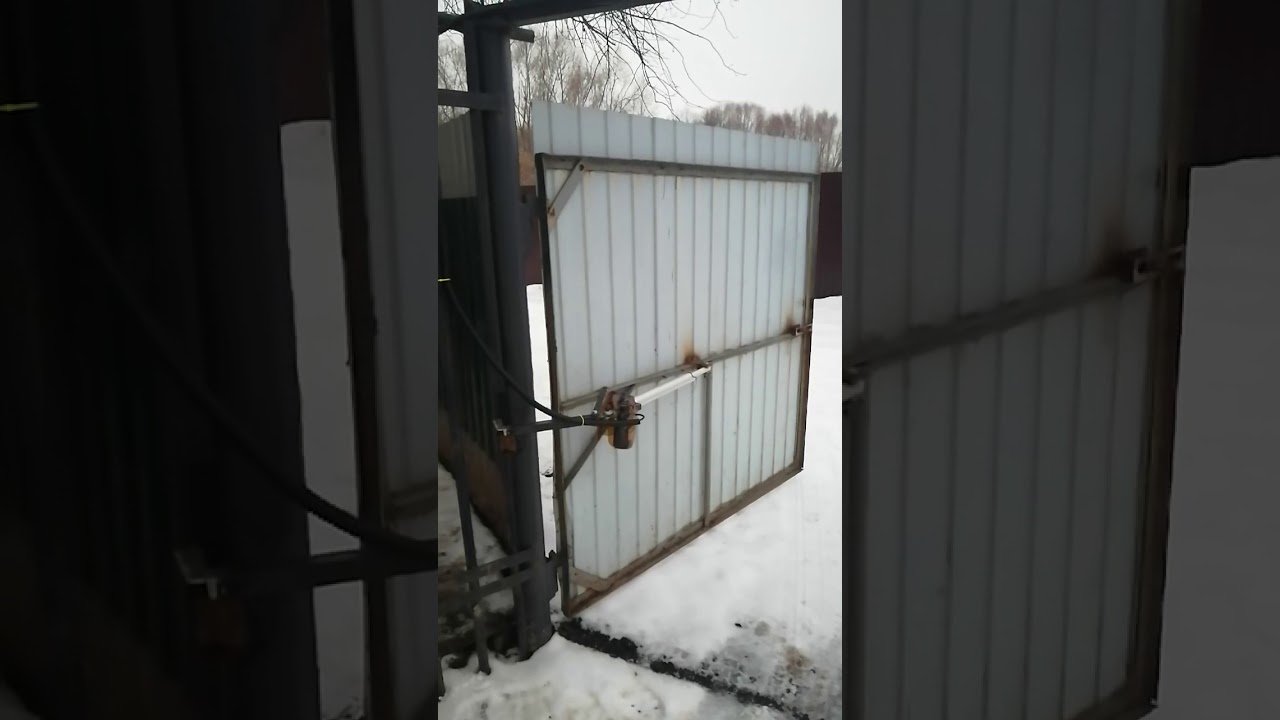 Распашные ворота с линейными актуаторами,открытие на угол больше 90 градусов