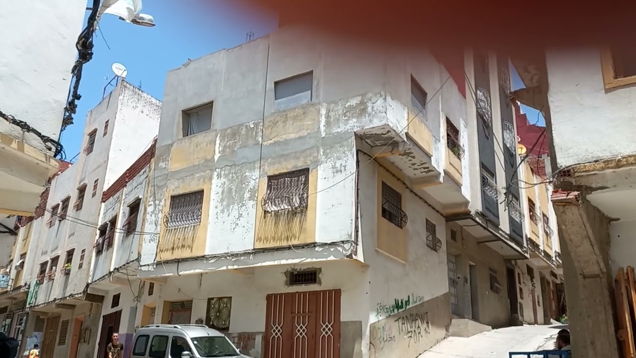 هادى في حومة الحداد زنقه  7 فيها المفهم رقم تلفون 0677504453
