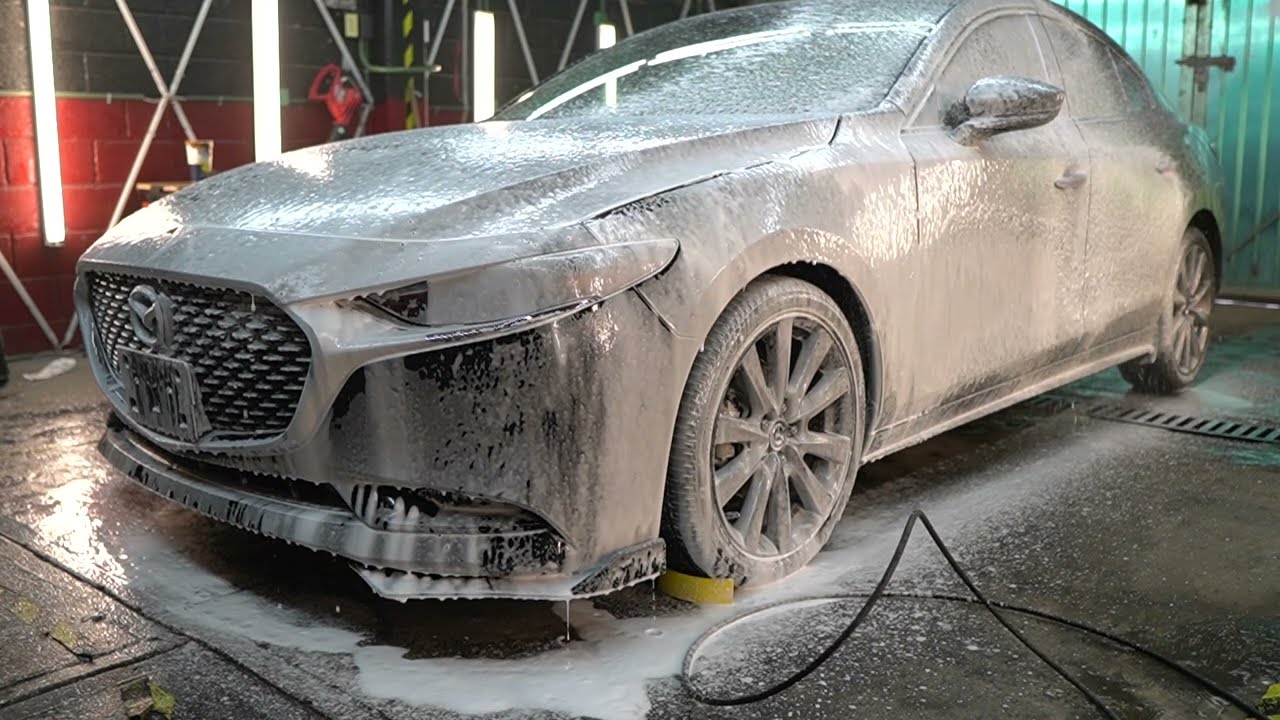 Mazda Negro Ultra Dañado, Abrillantado y aplicación de cerámico