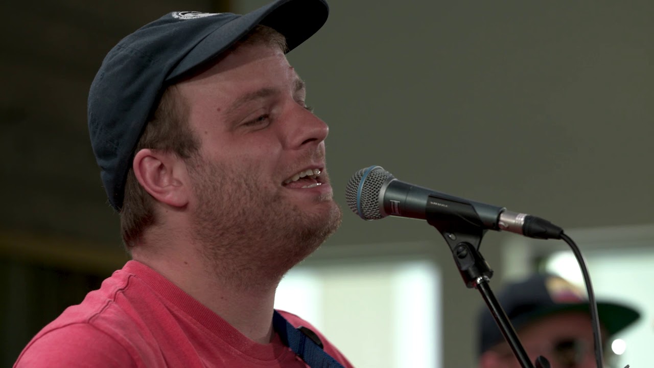 Mac DeMarco - Finally Alone (Live on KEXP)