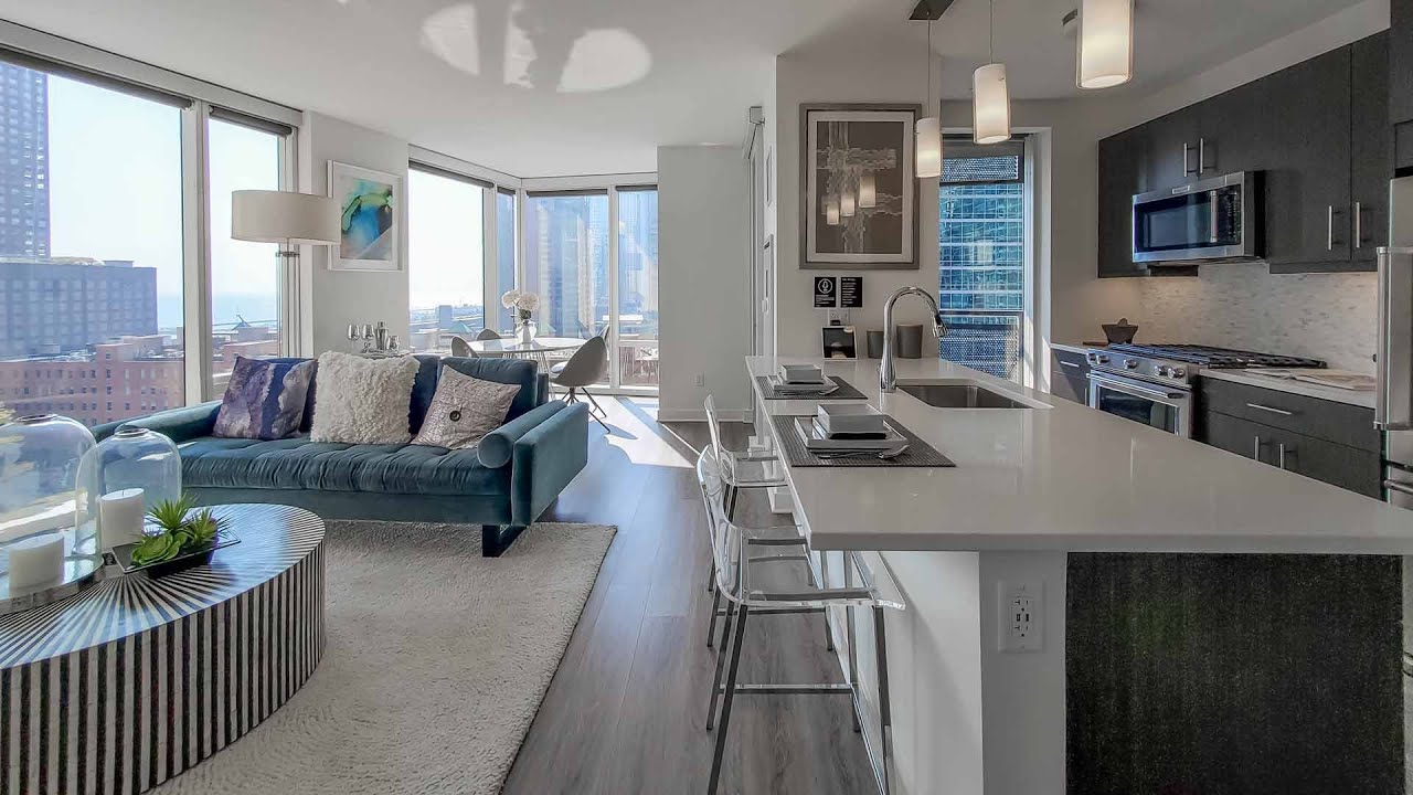 A Streeterville -10 2-bedroom model at the amenity-rich Moment apartments