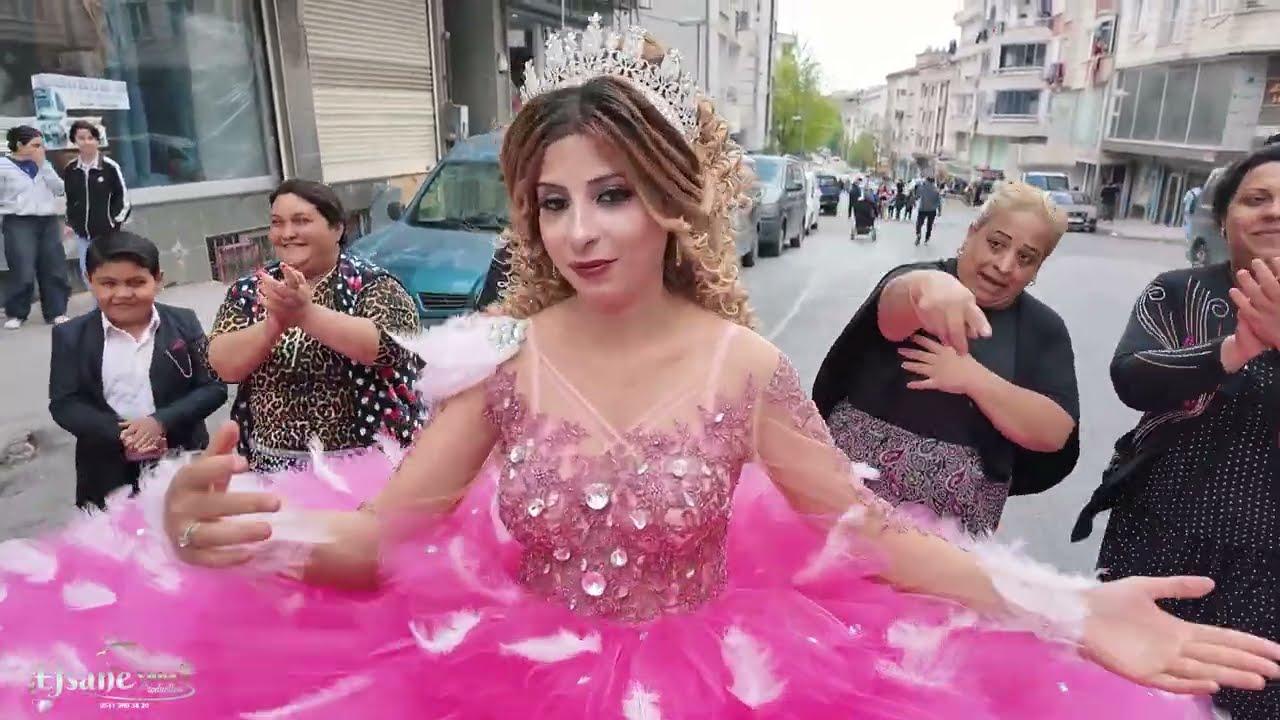 ESENYURT ROMAN DÜGÜNLERİ