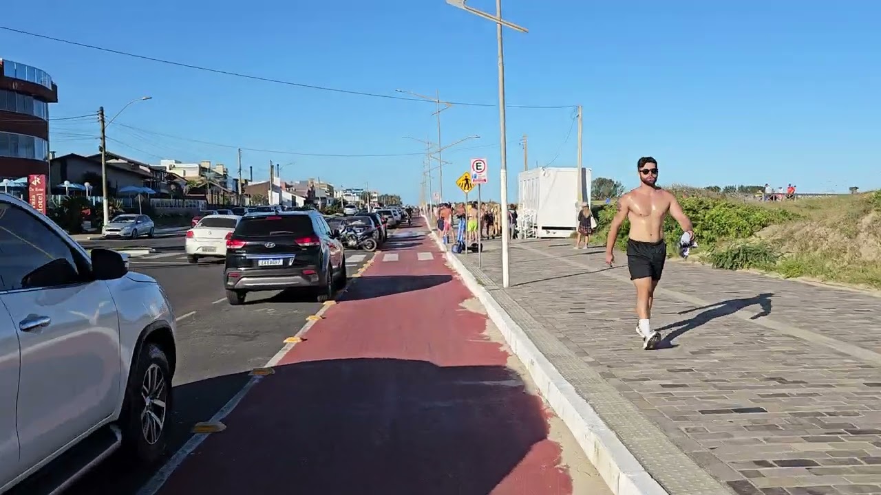 Rolê de patinete pelo centro e praia de Torres Rio Grande do Sul. 