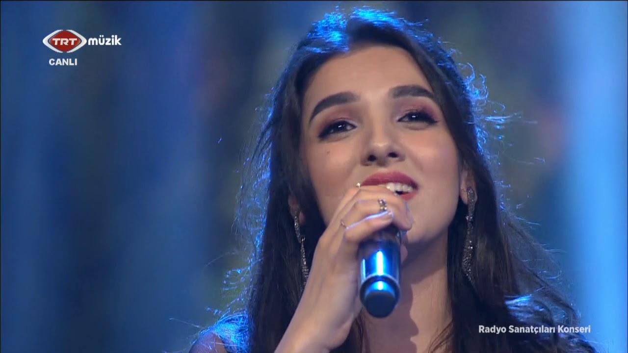 Senem Akdemir - Dağlarda Duman G&ouml;zeldi
