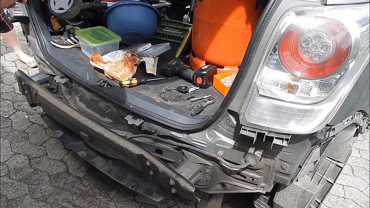 TOYOTA VERSO STOßSTANGE HINTEN AUSBAUEN TUTORIAL
