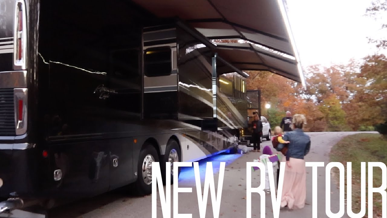 NEW RV TOUR! | Brad and Rach