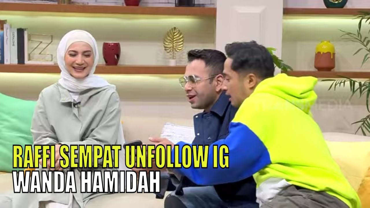 Wanda Hamidah Tampil Berhijab, 