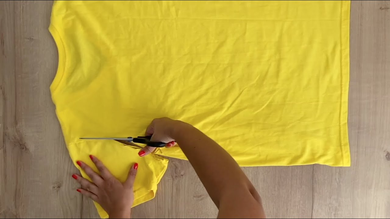 RECICLAR ROPA (SIN M&Aacute;QUINA), HACER BLUSA - DIY TRANSFORMING OLD CLOTHES (NO SEWING MACHINE NEEDED)