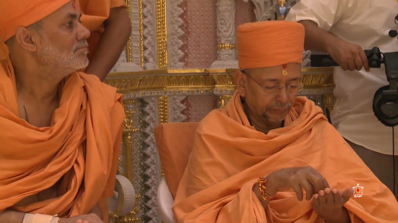 New Garbhagruh Darshan, Akshardham, New Delhi-1 of 3