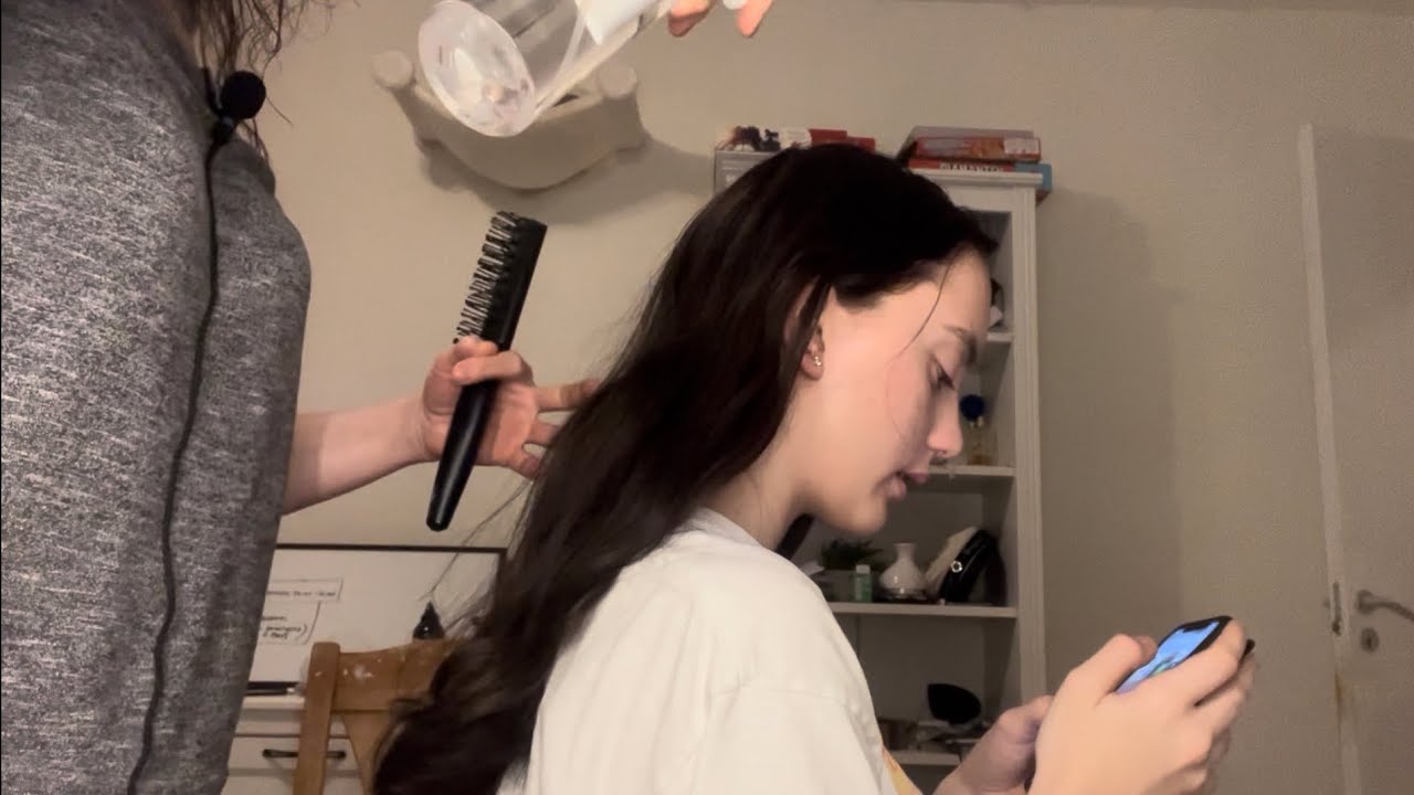 [ASMR] Mom Plays With My Hair (hair brushing, water spray etc)