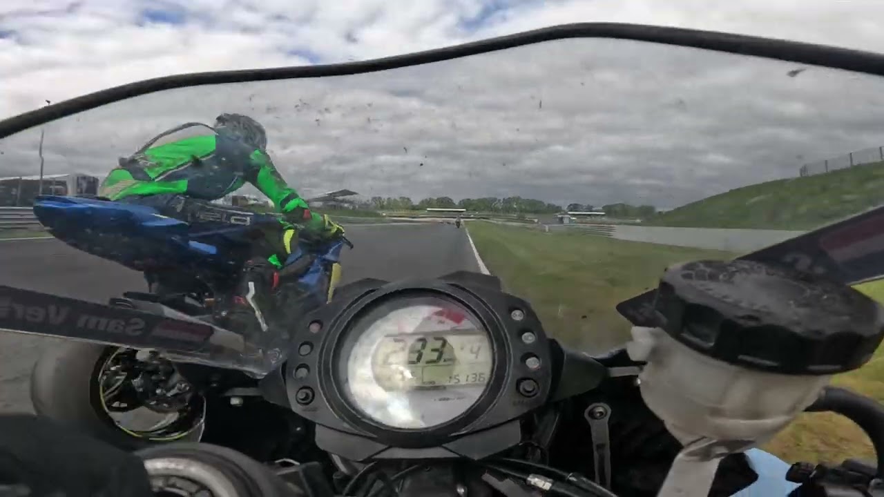 IDC SBK RACE 4, Sam Verhulst 406, Kawasaki ZX10R Gulf Livery, Oschersleben, from P18 to P14.
