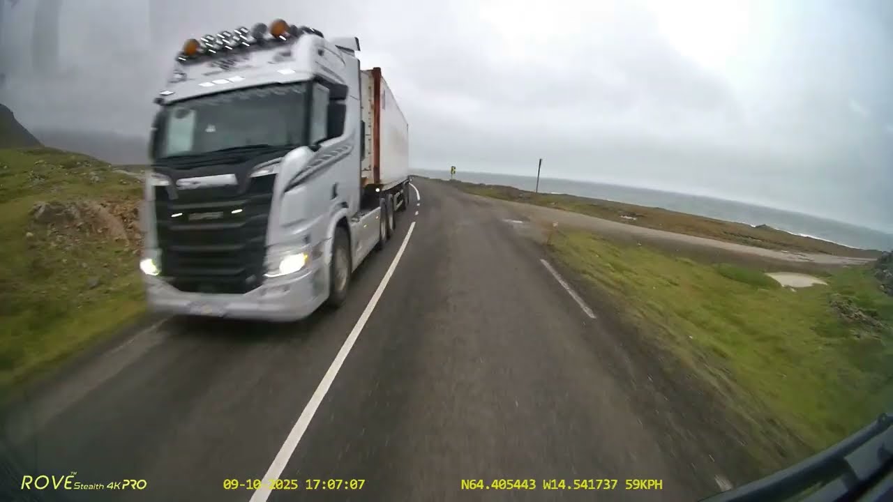 Trukkar og rútur #73 - Trucks in Iceland #73-- 19 Trucks and buses