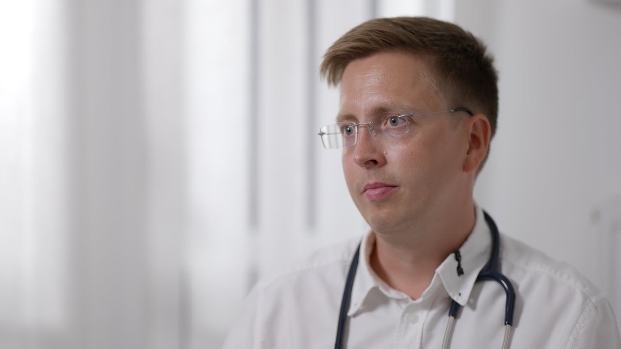A gyermekkori hasfájás okairól – dr. Cseh Áron gyermek-gasztroenterológus