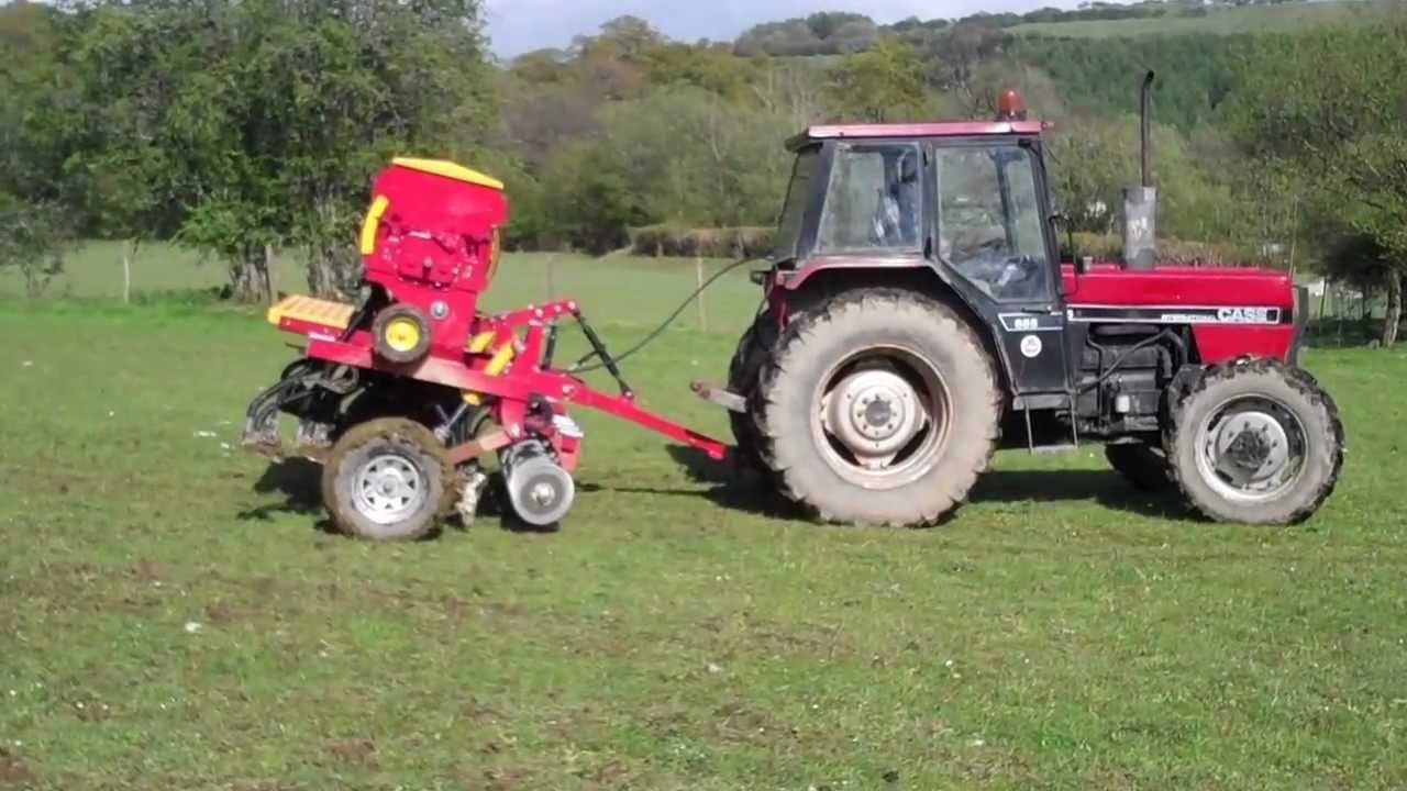 DUNCAN DRILL ECOSEEDER DIRECT DRILL SLOT SEEDER DIRECT DRILLING GRASS SEED INTO GRAZED OFF GRASSLAND