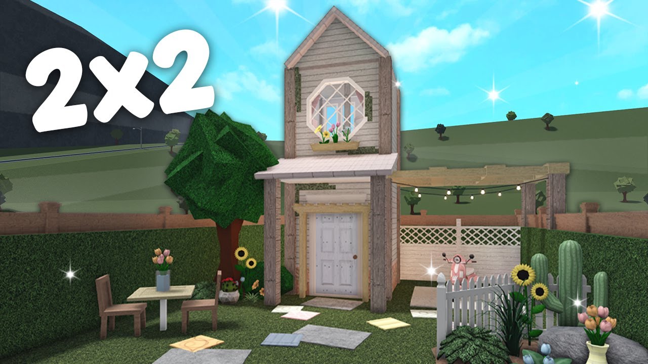 i tried building a 2x2 house in bloxburg
