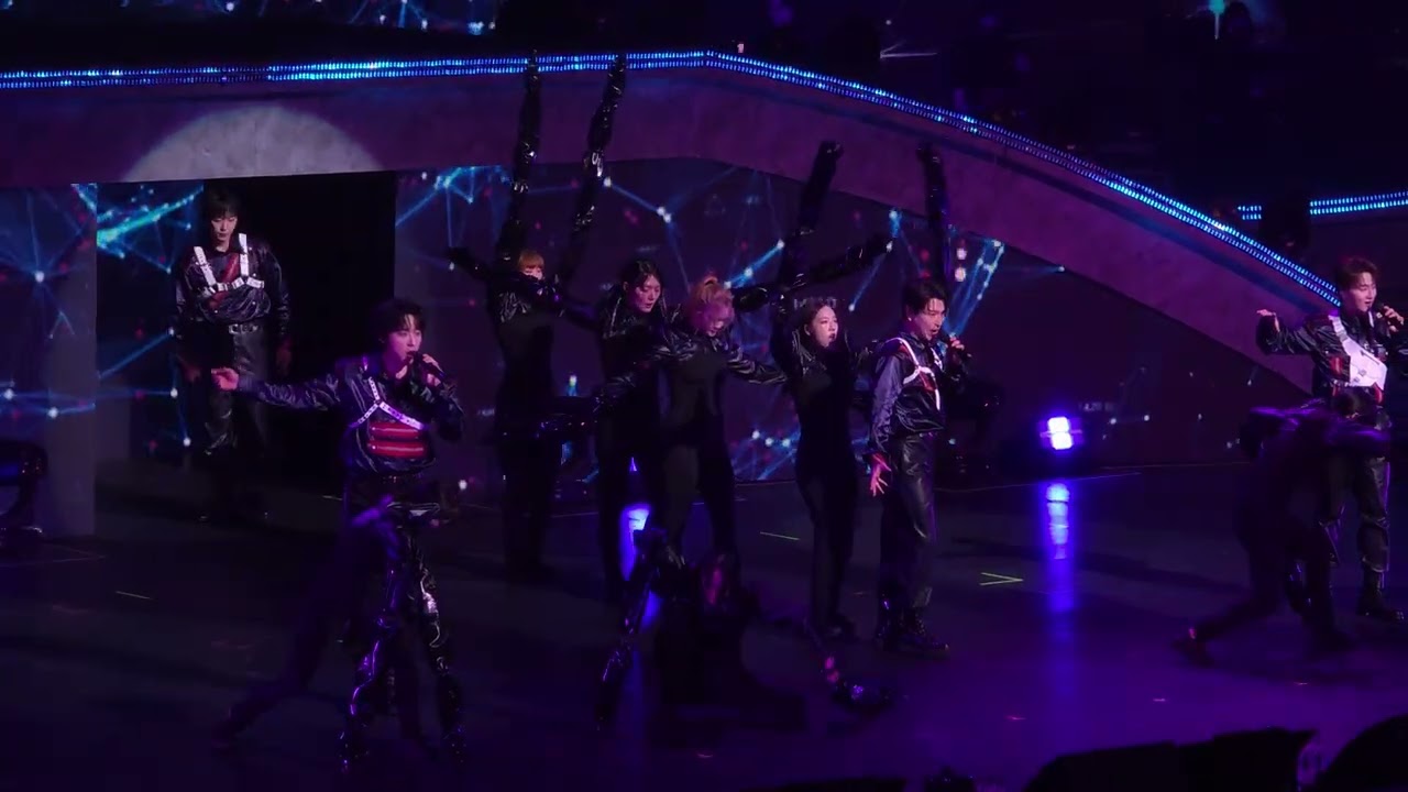 25.09.13 (토) Abracadabra (2층 최끝단 뷰🤣) :  FORESTELLA The WAVE Encore