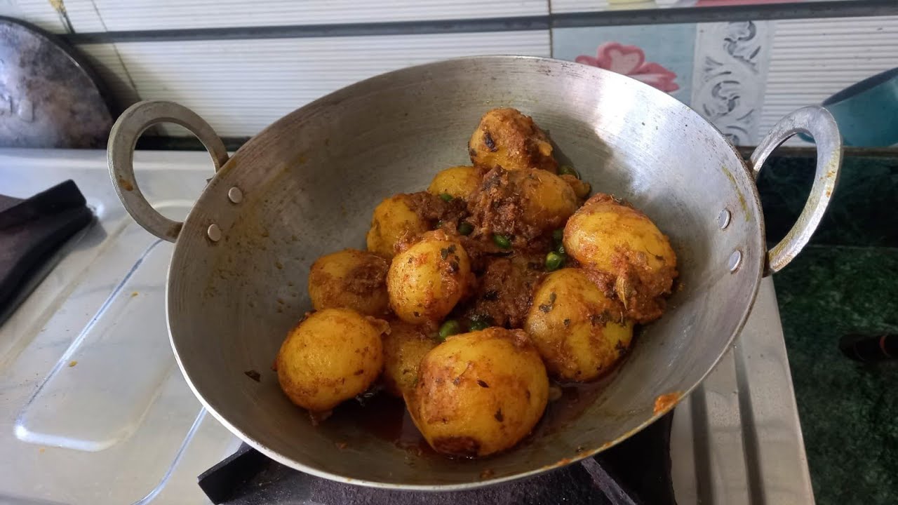 Kashmiri Aloo Dum recipe very easy to make with Few steps very easy recipe #kashmirialoodum #aloodum
