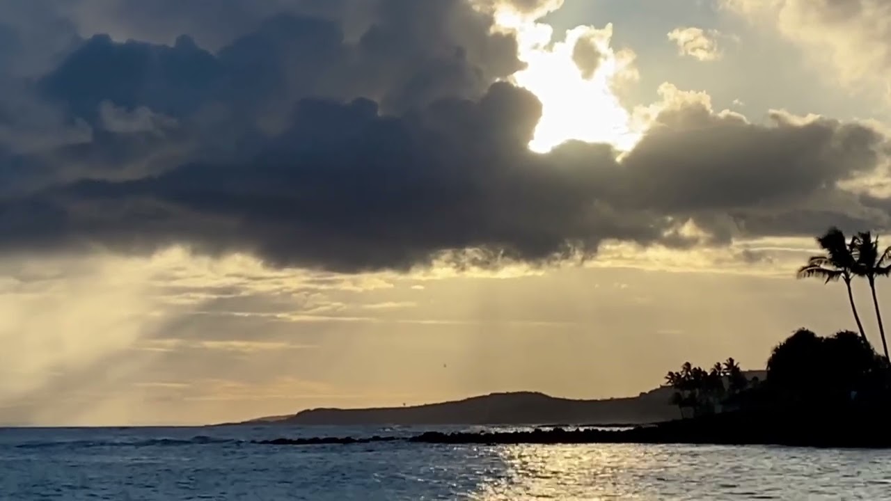 Sunset @ Poipu Beach Park (natural sounds no music)