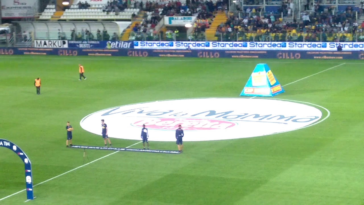 Serie A, Parma-Juventus - Annunzio Formazioni e Inno Forza Parma. Gli spalti