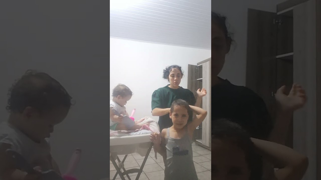 Desafio em penteado  no cabelos da nossa filha autista .