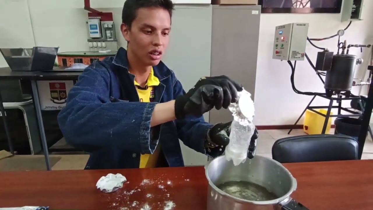 Briquetadora didáctica para aprovechamiento energético de biomasa residual (Manual de Usuario)