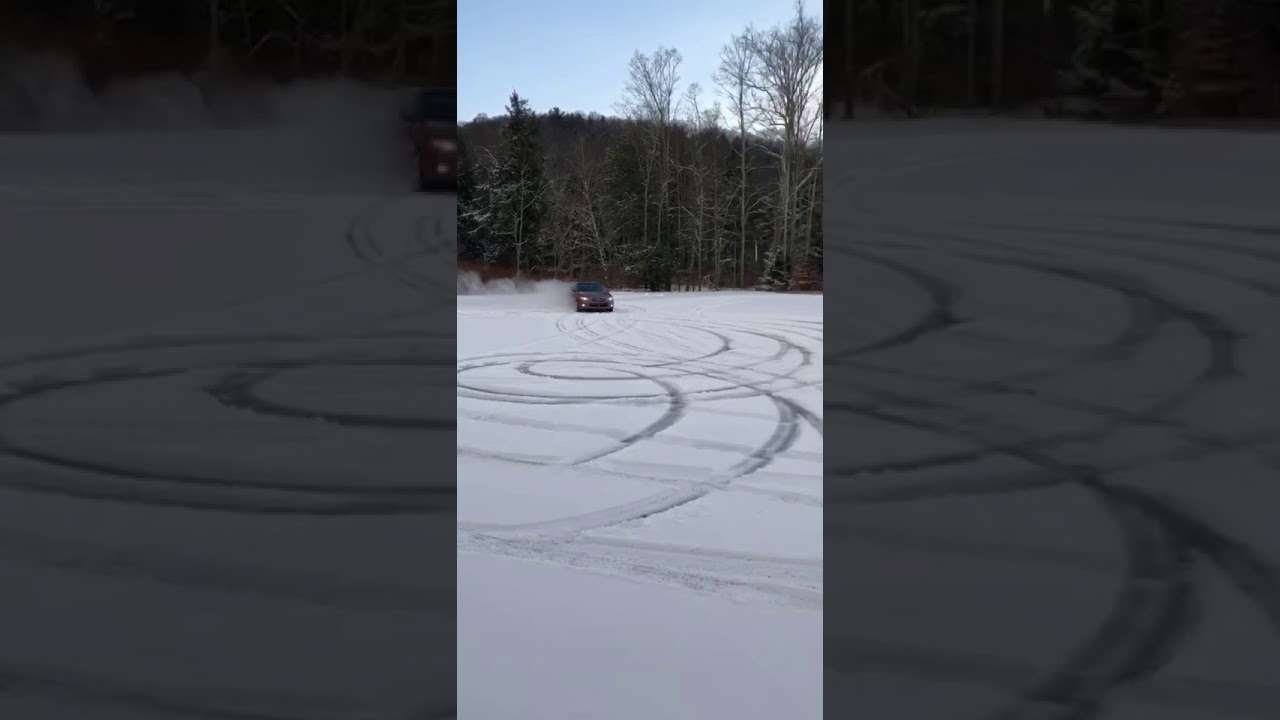 Subaru Legacy Snow Drifting