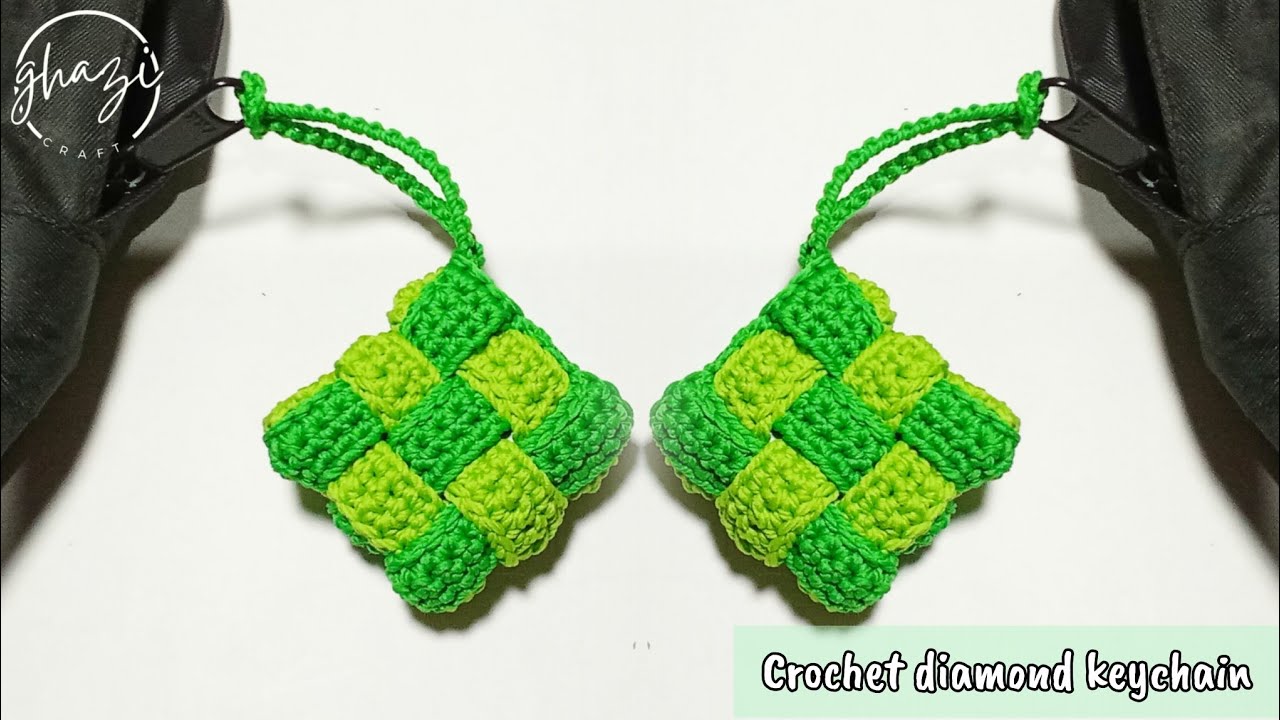 Crochet diamond keychain / ketupat crochet envelope
