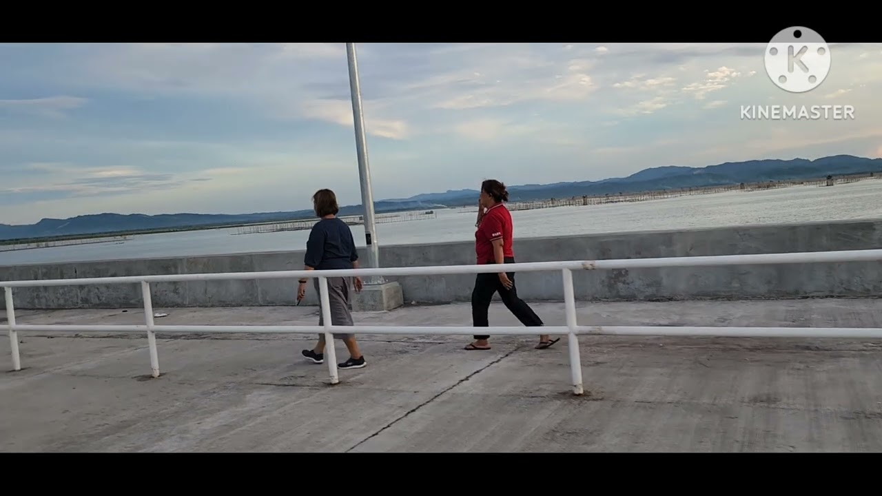 Bato Camarines sur, Boulevard..