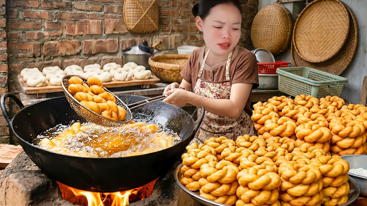 How to Make Crispy Twisted Donuts Kkwabaegi to Sell at Afternoon market with Huong