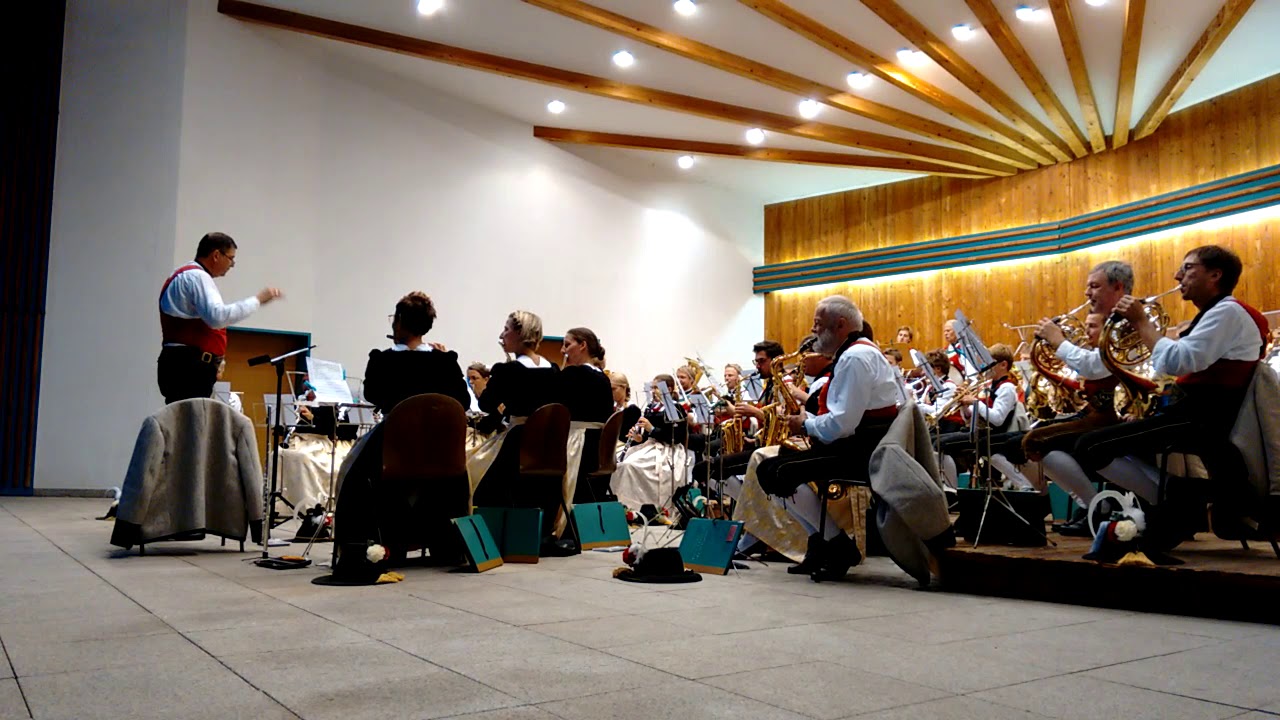 Platzkonzert der BMK Mayrhofen 15-8-2019