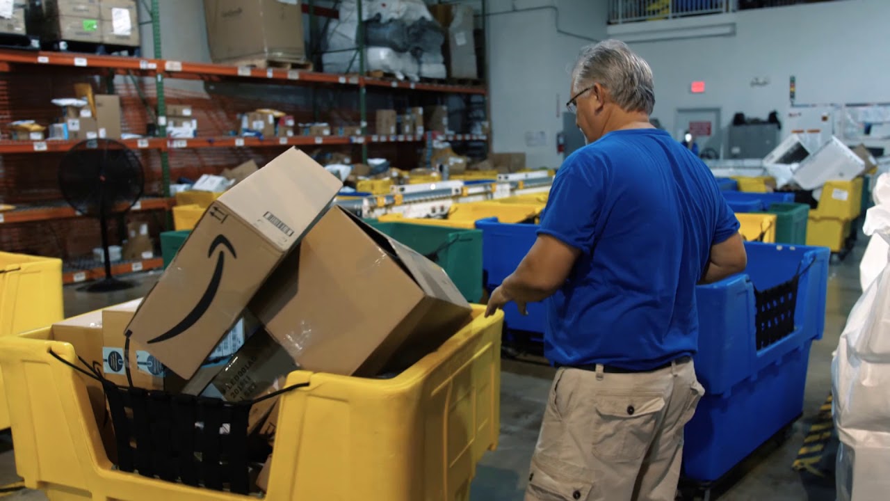 Package Processing | Mail Boxes Etc Central America
