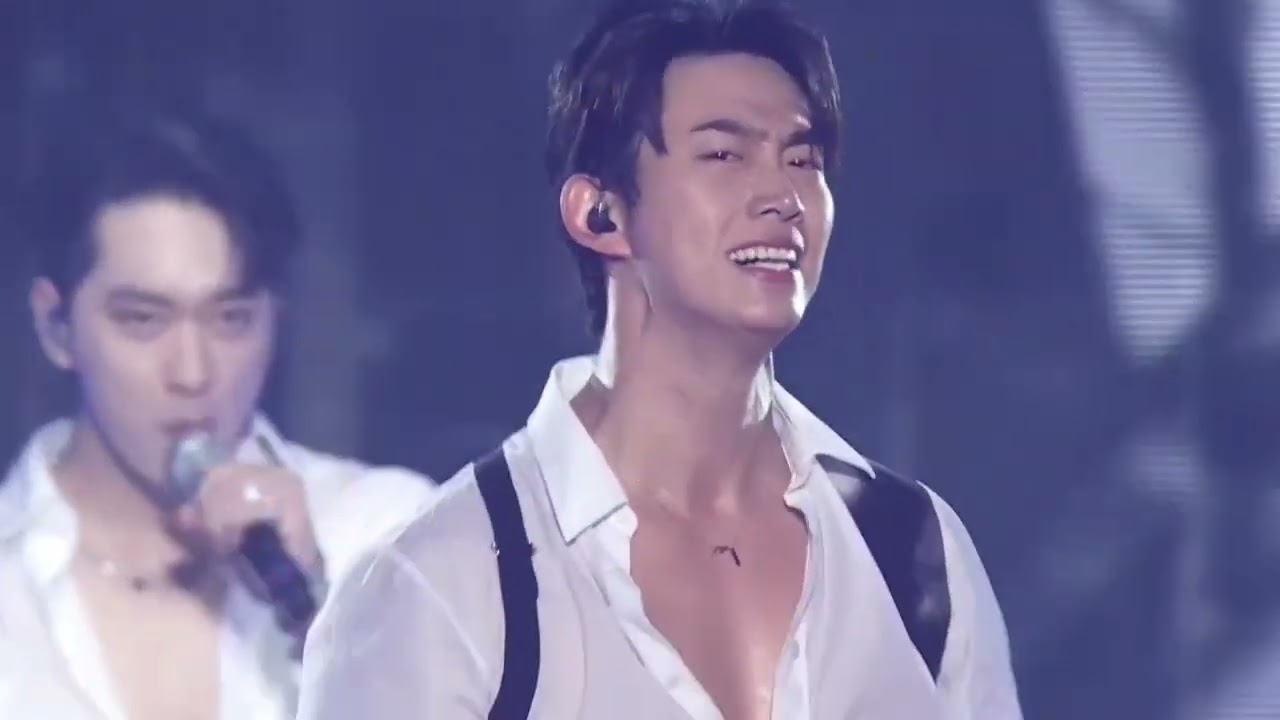 I Hate You + Game Over + Don't Stop Can't Stop [It's 2PM] 15th Anniversary Concert in Japan.