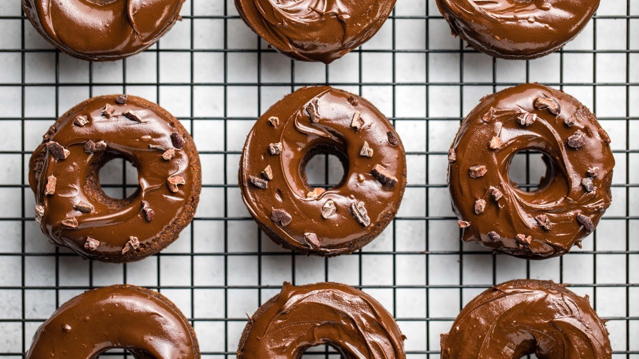 One Bowl Chocolate Donuts (Vegan + Gluten-Free!)