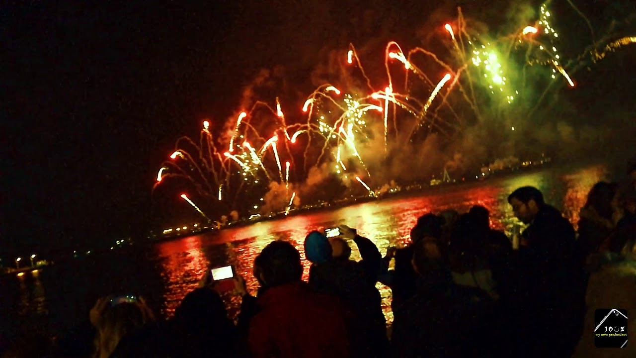 Lisboa com Impressionante Fogo Artifício no Terreiro do Paço 2017/18