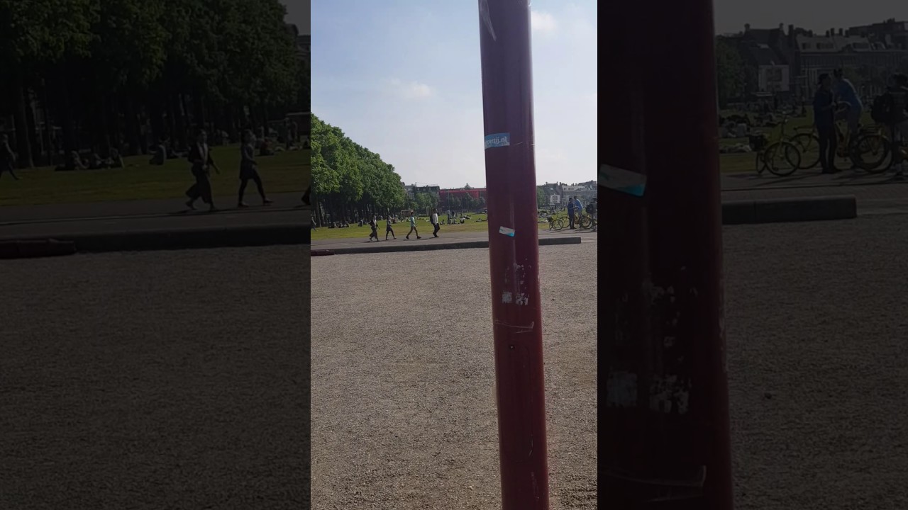 Pra&ccedil;a dos museus em Amsterdam