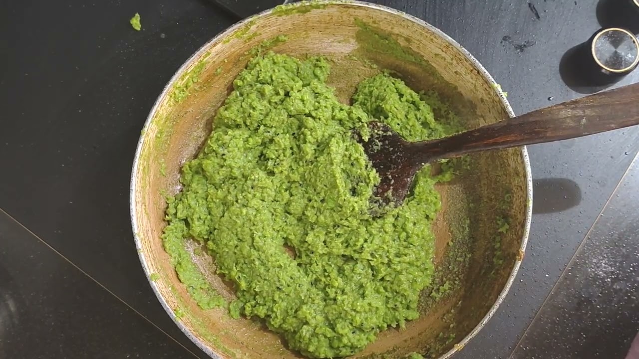15 February 2026 assalam walekum guys💕xxx matar ki puri aloo ki sabji ki recipe. Xx😘🥰😍xx 💕