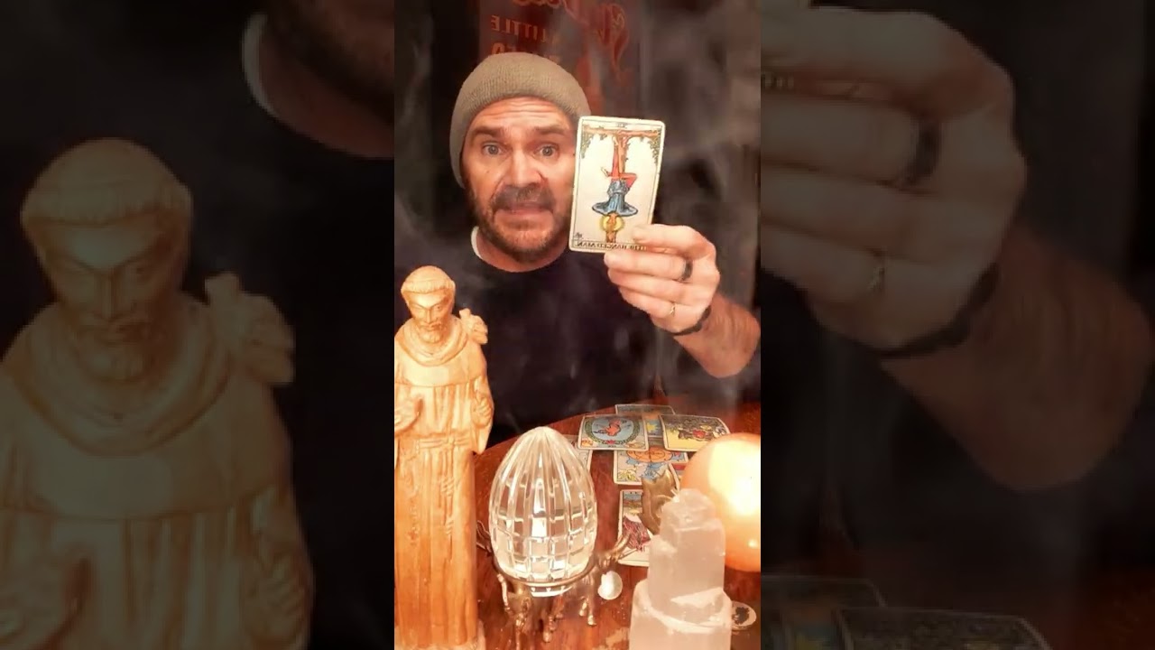 JDS Tarot🧿 Capricorn🧿 Who's the ❤breaker now? Turning the light on to showcase that wheel of Fortune