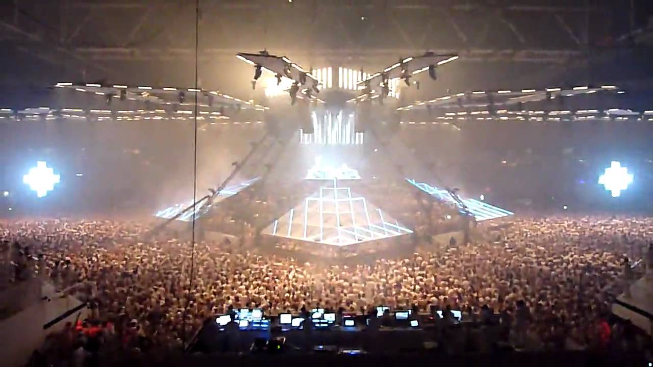 SENSATION (Celebrate Life): Swedish House Mafia – ONE (Live @ Amsterdam: 03.07.2010)