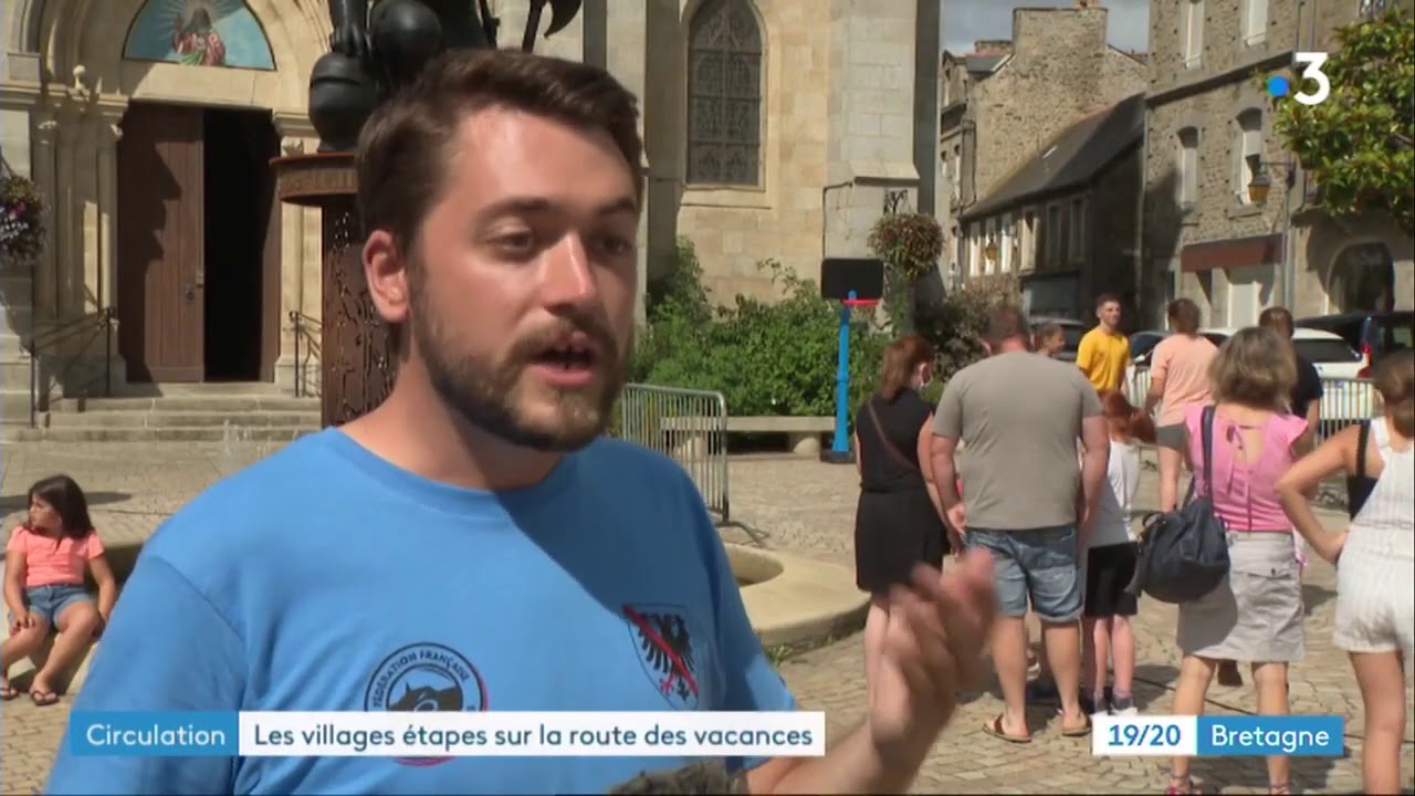 Broons village &eacute;tape, une halte autrement sur la route des vacances